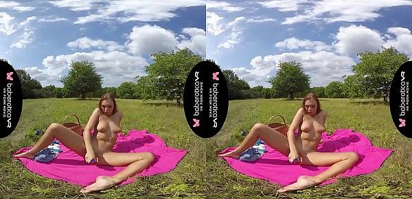  Solo Ornela Morgan is masturbating in the nature, in VR